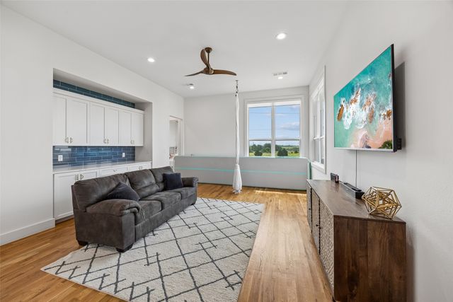 105 Stafford Drive, Heath, TX 75032