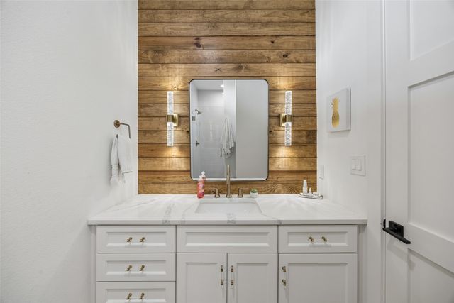 105 Stafford Drive, Heath, TX 75032