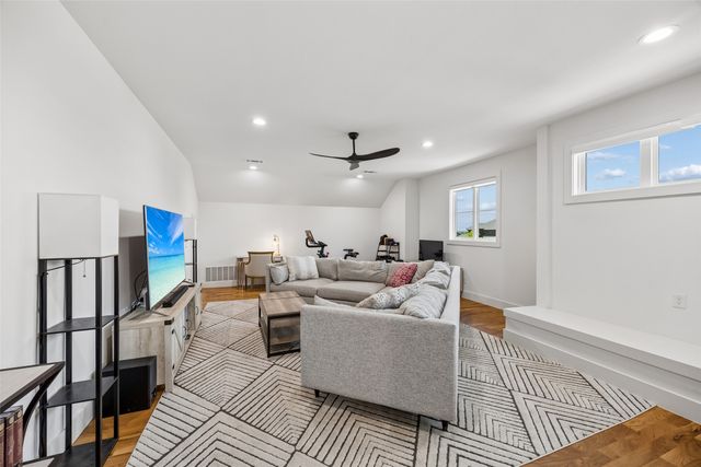 105 Stafford Drive, Heath, TX 75032
