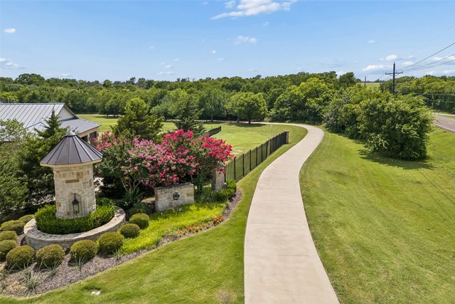 105 Stafford Drive, Heath, TX 75032