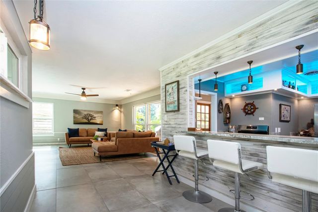 6109 KRACKER AVENUE, Gibsonton, FL 33534