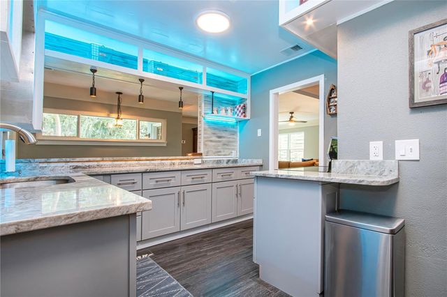6109 KRACKER AVENUE, Gibsonton, FL 33534