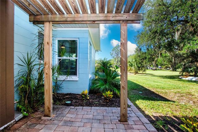 6109 KRACKER AVENUE, Gibsonton, FL 33534