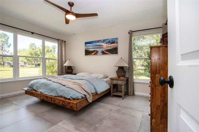 6109 KRACKER AVENUE, Gibsonton, FL 33534