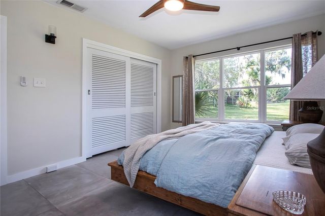 6109 KRACKER AVENUE, Gibsonton, FL 33534