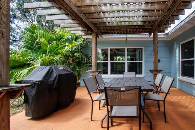 6109 KRACKER AVENUE, Gibsonton, FL 33534