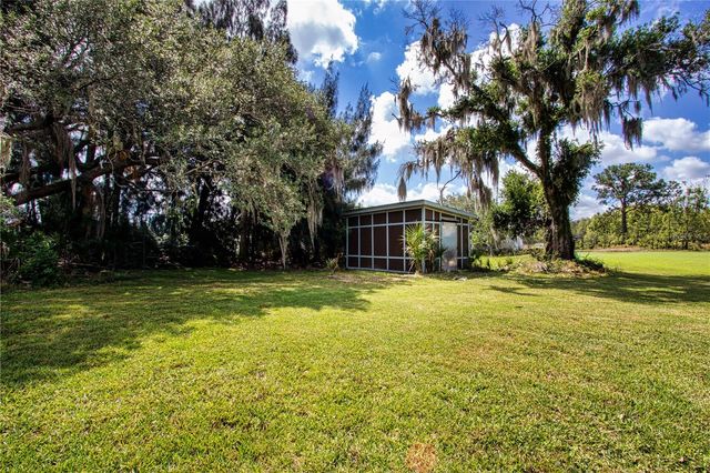 6109 KRACKER AVENUE, Gibsonton, FL 33534