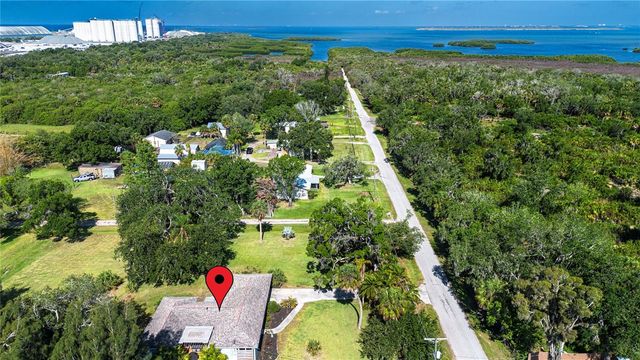 6109 KRACKER AVENUE, Gibsonton, FL 33534