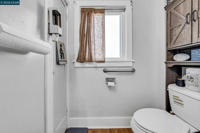 2628 Logan St, Oakland, CA 94601