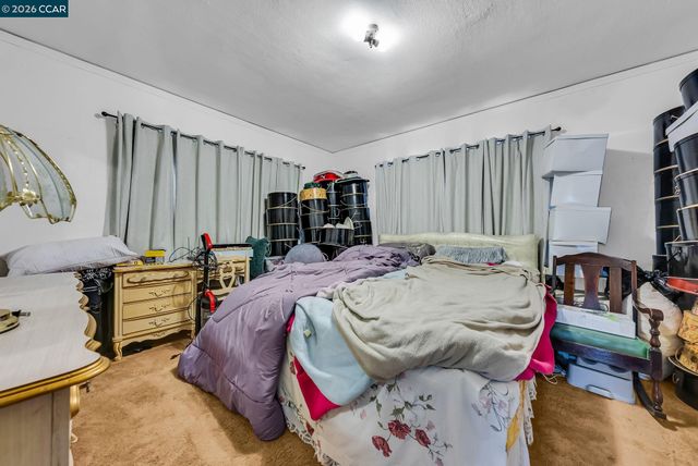 2628 Logan St, Oakland, CA 94601