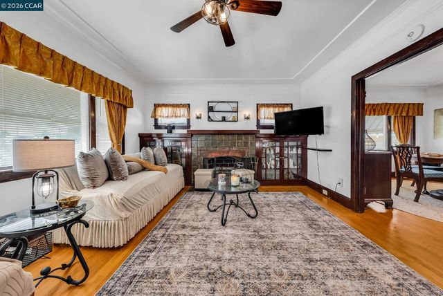 2628 Logan St, Oakland, CA 94601