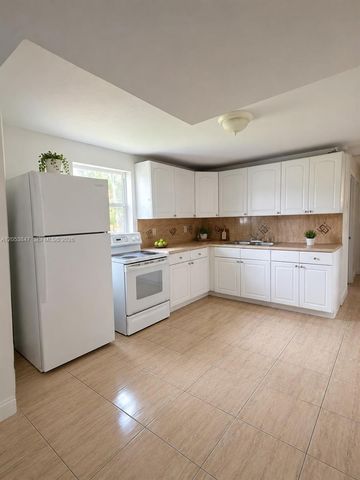 3518 Avenue F, Fort Pierce, FL 34947