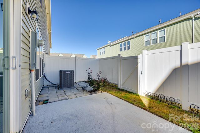 524 Hunters Dance Road, Fort Mill, SC 29708