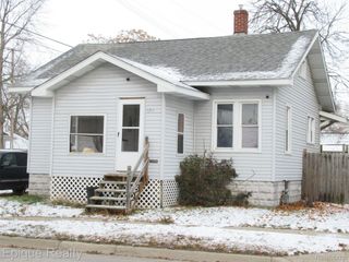 1711 Oak Street, Port Huron, MI 48060