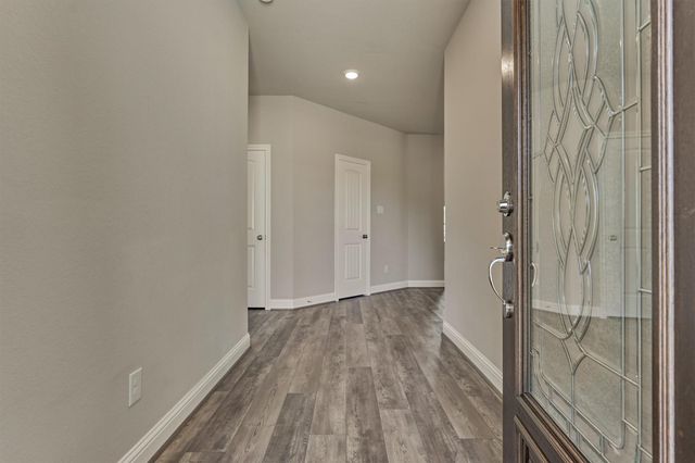 10473 Valley Drive N, Willis, TX 77318