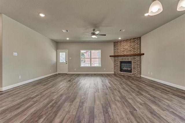 10473 Valley Drive N, Willis, TX 77318