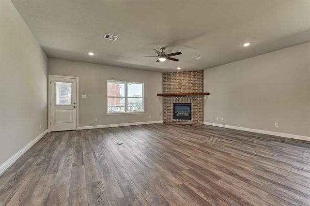 10473 Valley Drive N, Willis, TX 77318