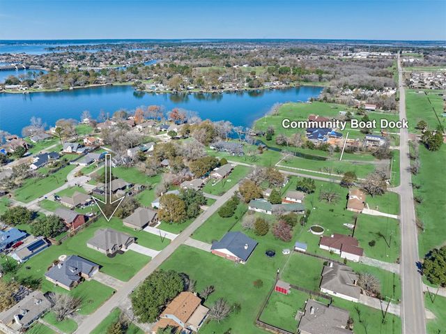 10473 Valley Drive N, Willis, TX 77318