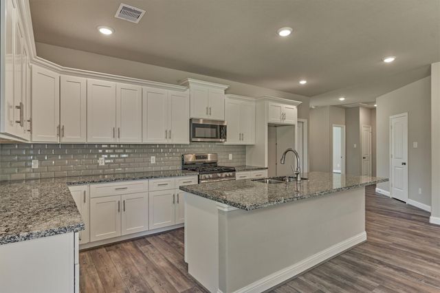 10473 Valley Drive N, Willis, TX 77318