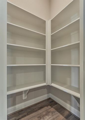 10473 Valley Drive N, Willis, TX 77318