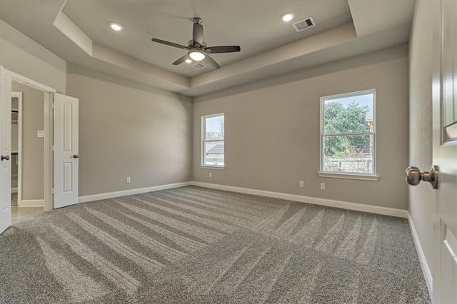 10473 Valley Drive N, Willis, TX 77318