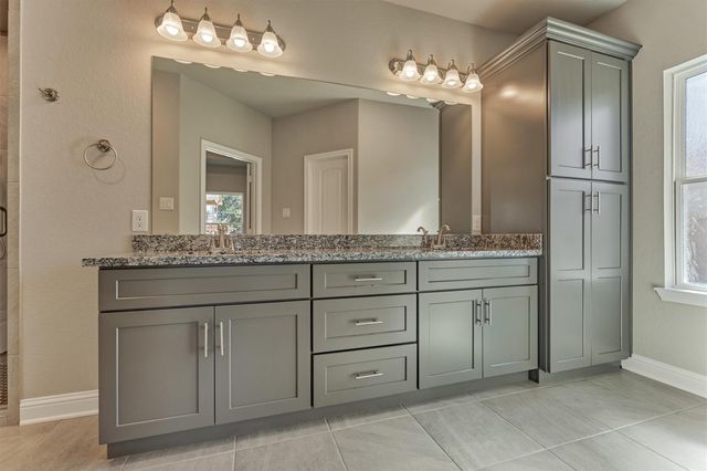 10473 Valley Drive N, Willis, TX 77318