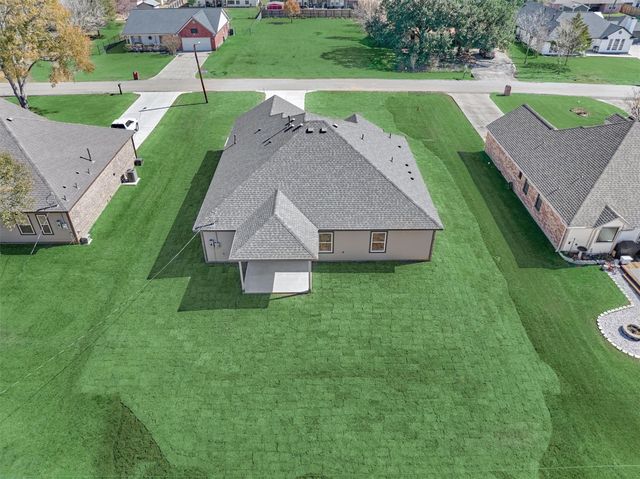 10473 Valley Drive N, Willis, TX 77318