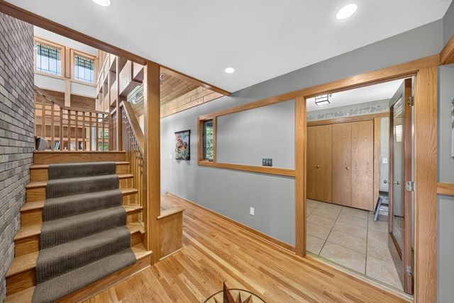5185 Meadow Crossing Road SW, Rochester, MN 55902