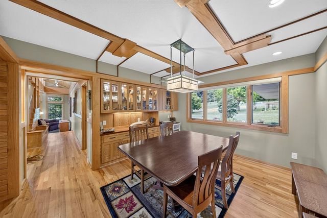 5185 Meadow Crossing Road SW, Rochester, MN 55902