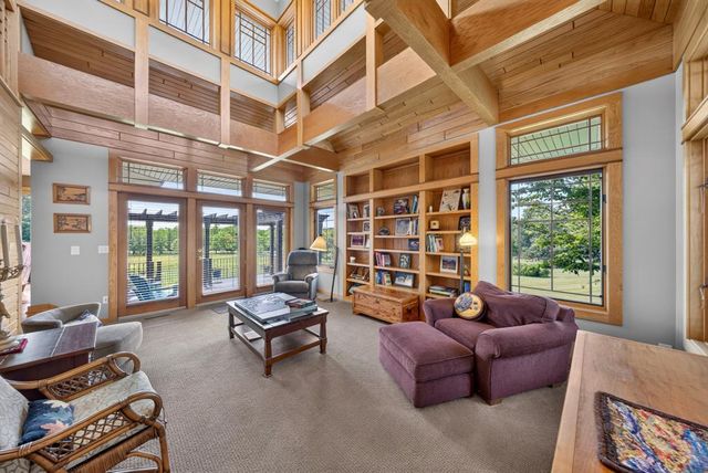 5185 Meadow Crossing Road SW, Rochester, MN 55902