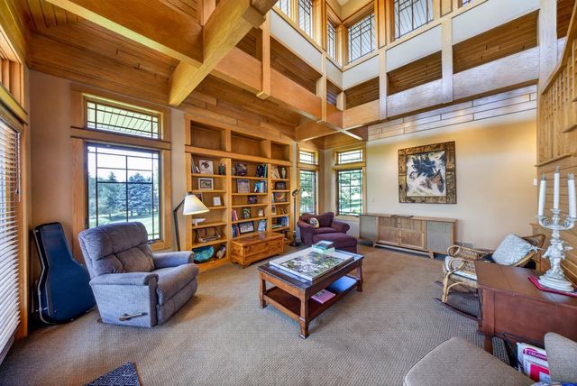 5185 Meadow Crossing Road SW, Rochester, MN 55902