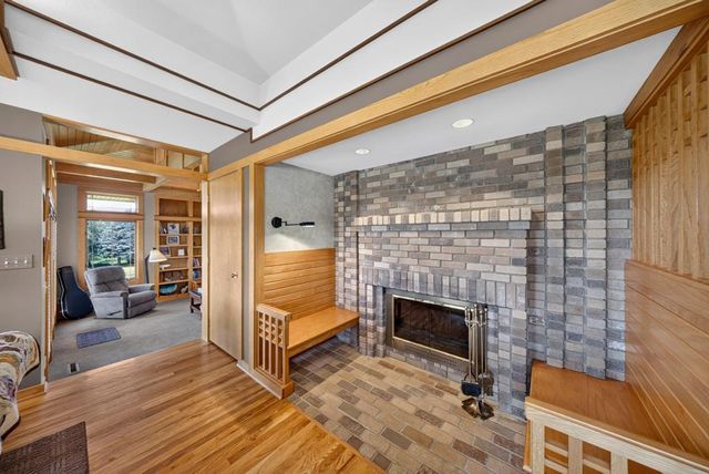 5185 Meadow Crossing Road SW, Rochester, MN 55902