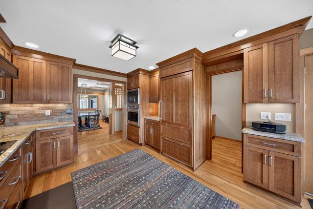 5185 Meadow Crossing Road SW, Rochester, MN 55902