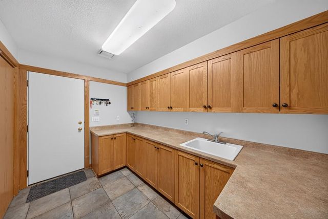 5185 Meadow Crossing Road SW, Rochester, MN 55902