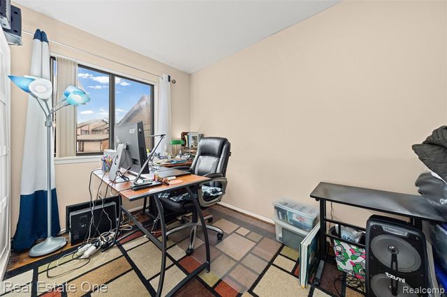 5226 Brett Court, West Bloomfield, MI 48322