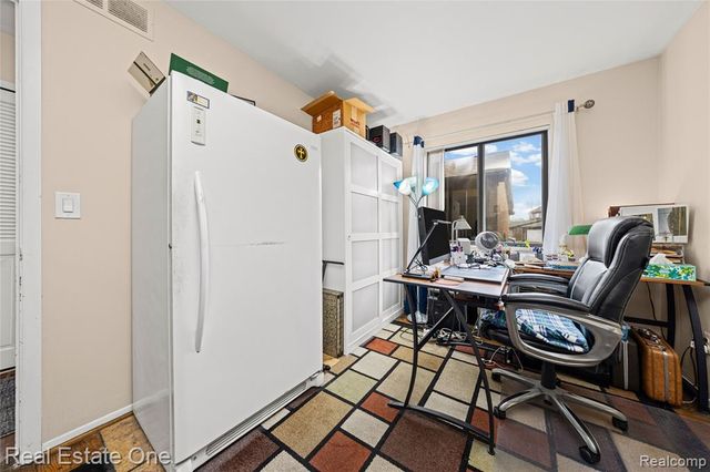 5226 Brett Court, West Bloomfield, MI 48322