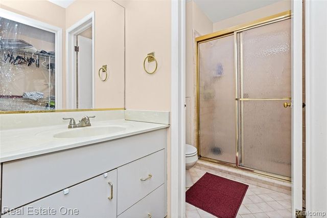 5226 Brett Court, West Bloomfield, MI 48322