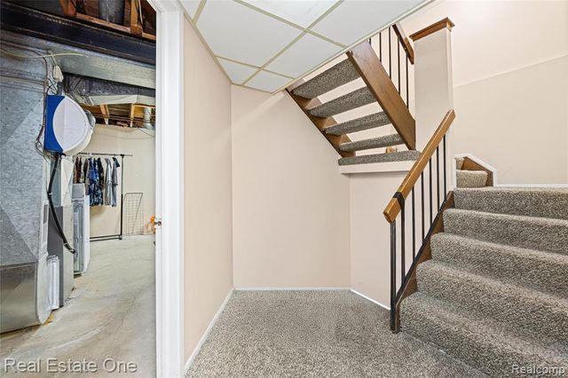 5226 Brett Court, West Bloomfield, MI 48322