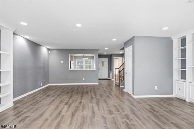 5 Heatherwood Ct, Rockaway Twp., NJ 07866