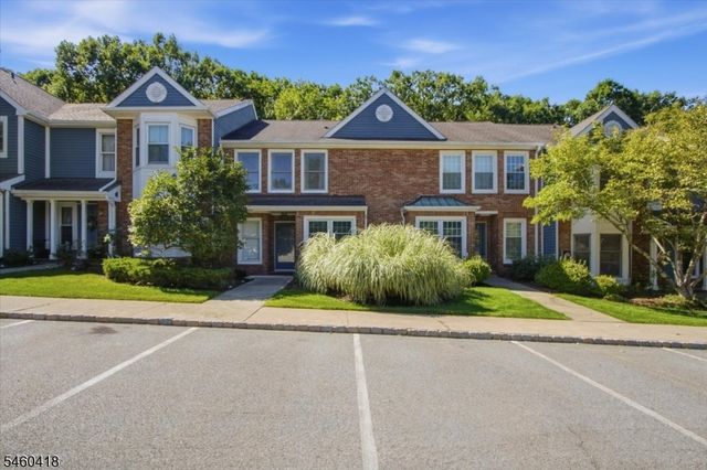 5 Heatherwood Ct, Rockaway Twp., NJ 07866