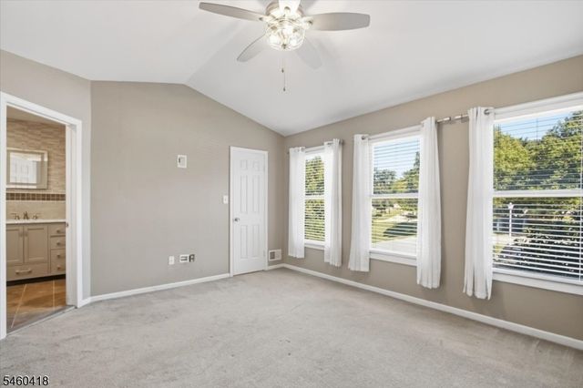 5 Heatherwood Ct, Rockaway Twp., NJ 07866