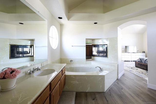 9448 Quail Canyon Road, El Cajon, CA 92021