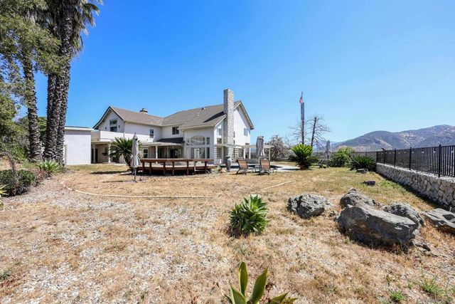 9448 Quail Canyon Road, El Cajon, CA 92021