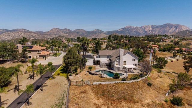 9448 Quail Canyon Road, El Cajon, CA 92021