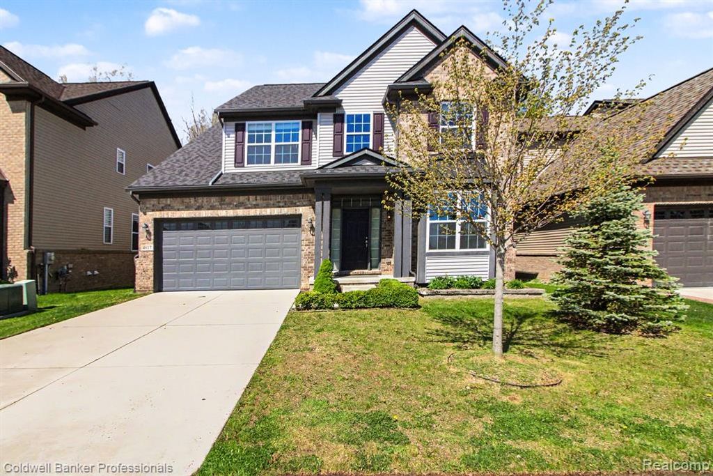 4817 W Stonegate Circle, Lake Orion, MI 48359