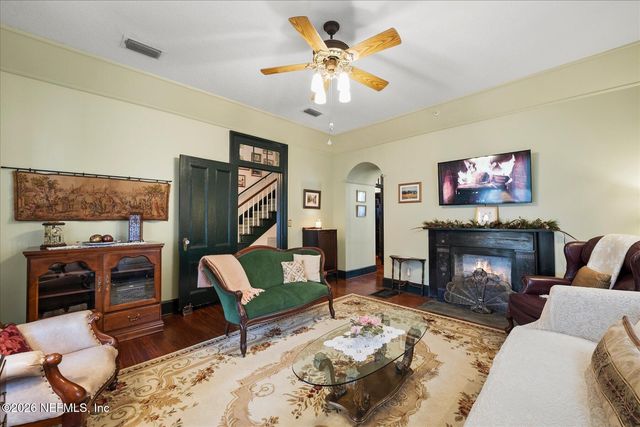 103 S MAGNOLIA Avenue, Green Cove Springs, FL 32043