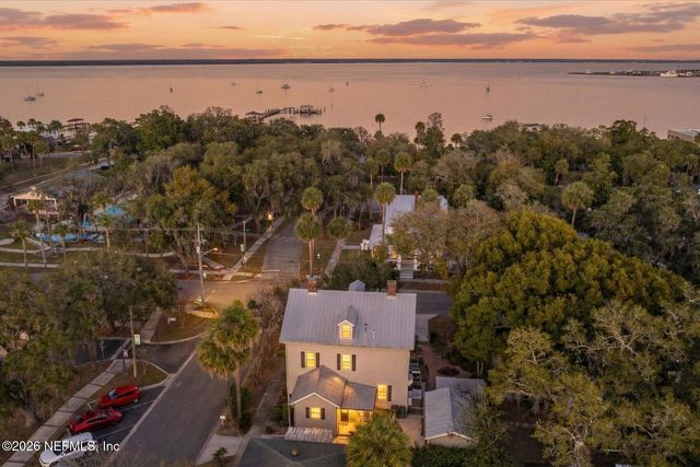 103 S MAGNOLIA Avenue, Green Cove Springs, FL 32043