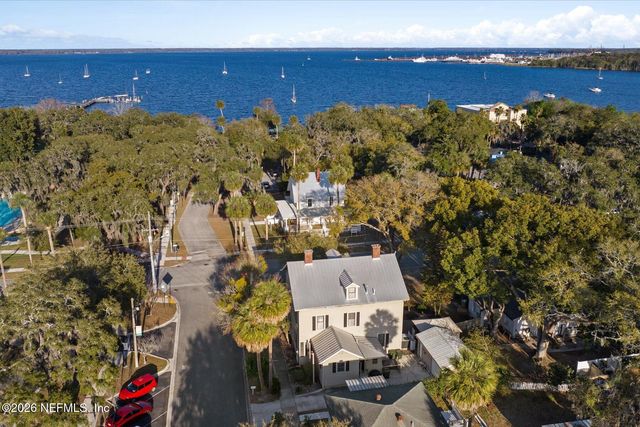 103 S MAGNOLIA Avenue, Green Cove Springs, FL 32043