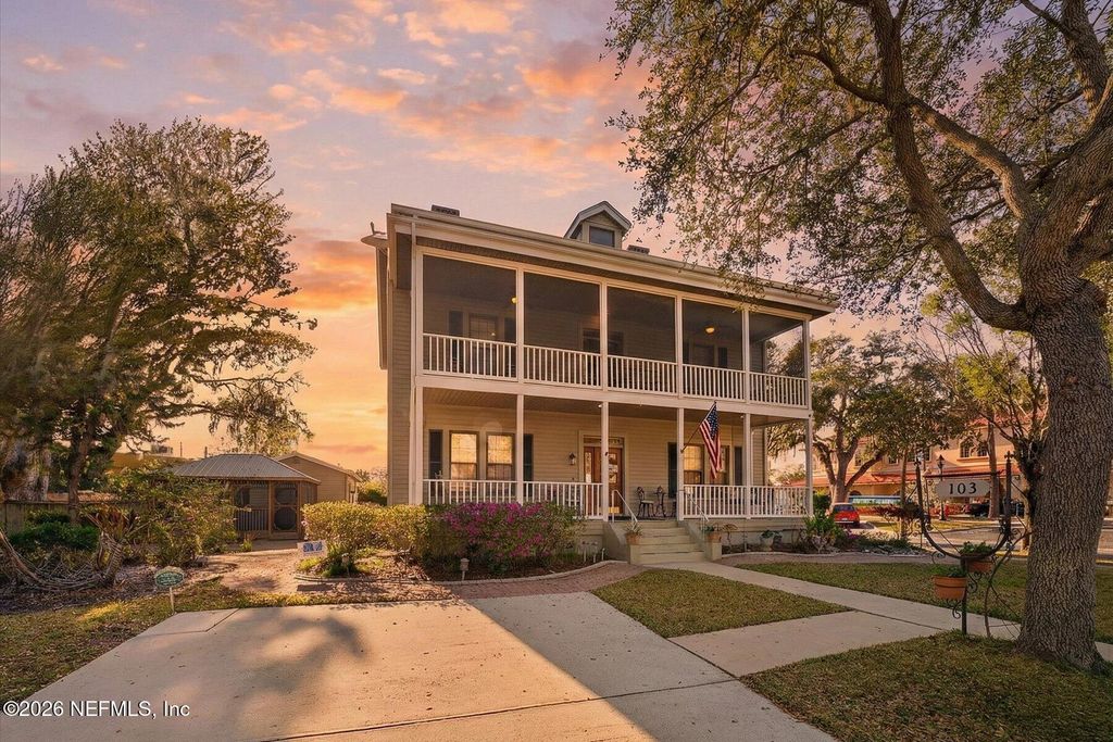 103 S MAGNOLIA Avenue, Green Cove Springs, FL 32043