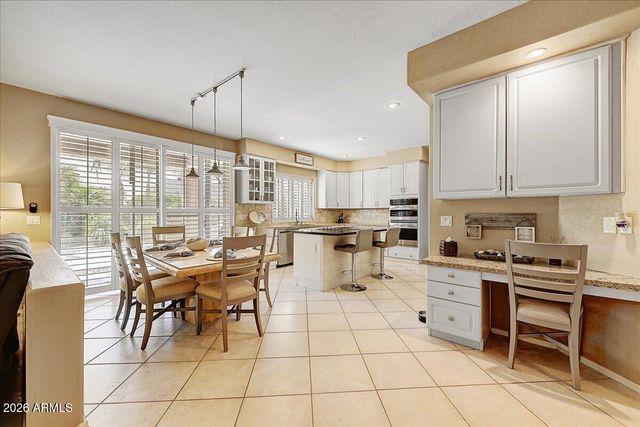 4409 E WILLIAMS Drive, Phoenix, AZ 85050